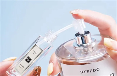 How to refill perfume bottle?