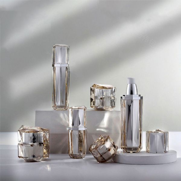 High Grade Acrylic Essential Lotion Press Bottle Set