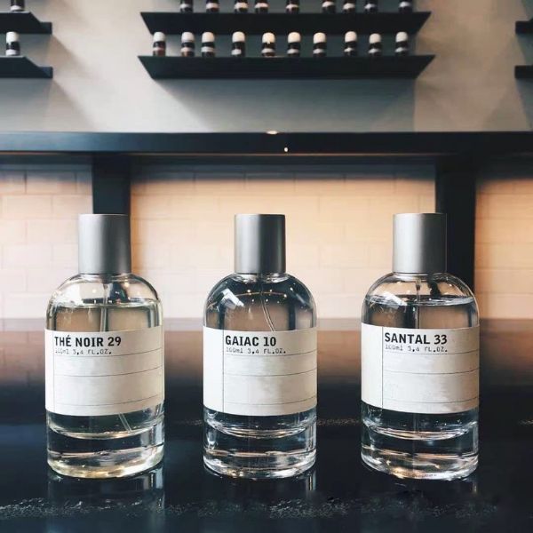 Glass perfume bottles wholesale empty spray cylinder fragrance bottles